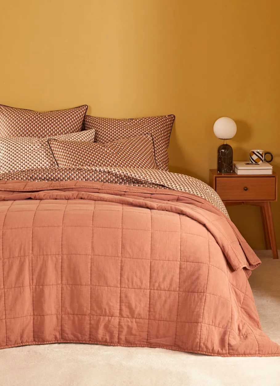 Bouchara Jete De Lit, Edredon^COUVRE-LIT MATELASSÉ UNI