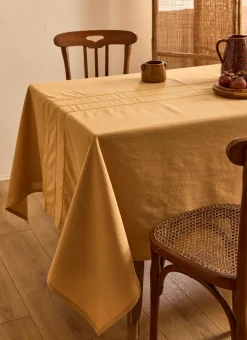 Bouchara Nappe^NAPPE BRODÉE AU CENTRE AVEC POINT TON SUR TON